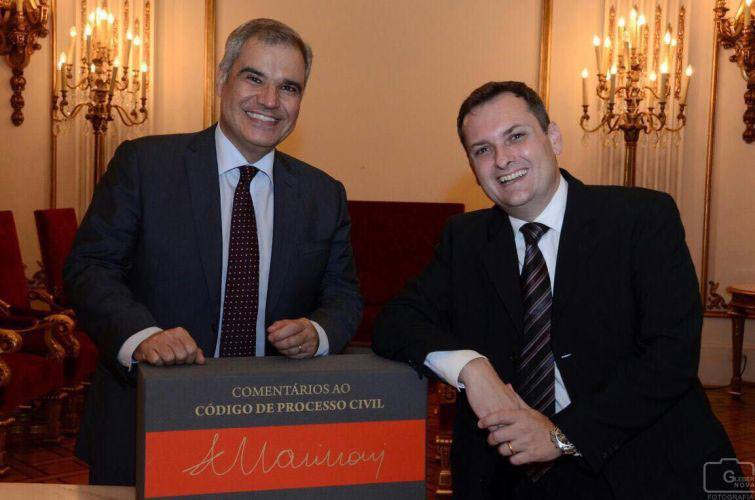 Luiz Guilherme Marinoni e Sérgio Cruz Arenhart - Foto: Divulgação Luiz Guilherme Marinoni e Sérgio Cruz Arenhart - Foto: Divulgação