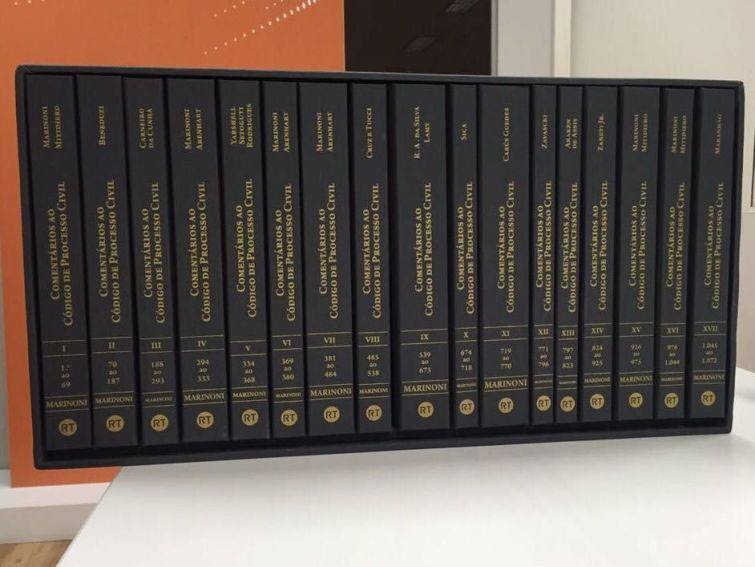 Obra é composta por 17 volumes - Foto: Divulgação Obra é composta por 17 volumes - Foto: Divulgação