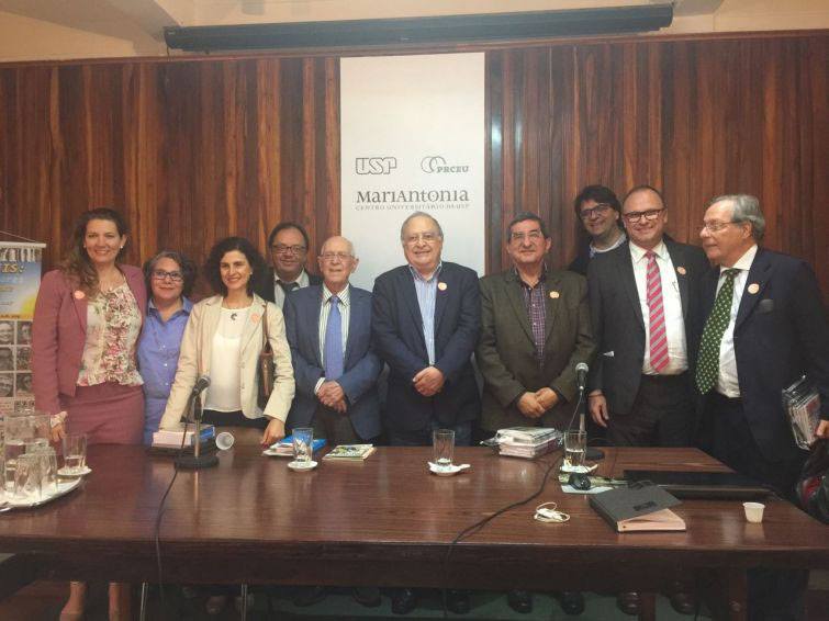 Os procuradores do Paraná Carlos Marés e Eroulths Cortiano Junior no evento - Foto: Divulgação Os procuradores do Paraná Carlos Marés e Eroulths Cortiano Junior no evento - Foto: Divulgação