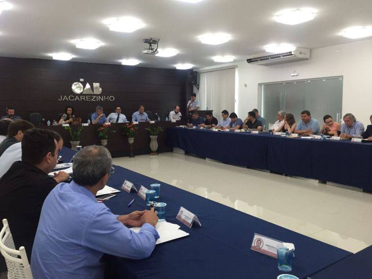 Durante colegiado Artur Piancastelli falou sobre as ações da CAA/PR - Foto: Divulgação Durante colegiado Artur Piancastelli falou sobre as ações da CAA/PR - Foto: Divulgação