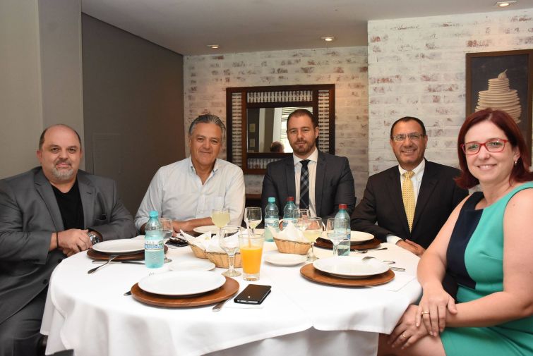 Renato Andrade, Edgar Guimarães, Rodrigo Pironti, José Abduch e Adriana Schier - Foto: Bebel Ritzmann Renato Andrade, Edgar Guimarães, Rodrigo Pironti, José Abduch e Adriana Schier - Foto: Bebel Ritzmann
