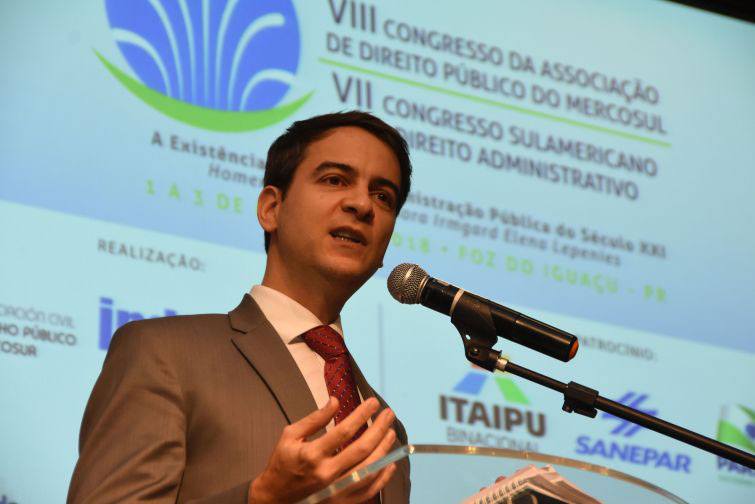 Professor Fabrício Motta - Foto: Bebel Ritzmann Professor Fabrício Motta - Foto: Bebel Ritzmann