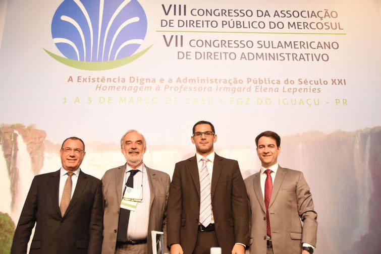 Participantes do segundo painel de debates dos congressos do IPDA - Foto: Bebel Ritzmann Participantes do segundo painel de debates dos congressos do IPDA - Foto: Bebel Ritzmann