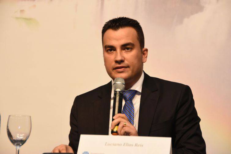 Luciano Elias Reis - Foto: Bebel Ritzmann Luciano Elias Reis - Foto: Bebel Ritzmann