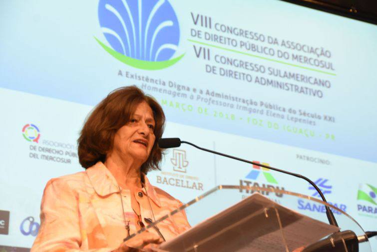 Professora Irmgard Elena Lepenies - Foto: Bebel Ritzmann Professora Irmgard Elena Lepenies - Foto: Bebel Ritzmann