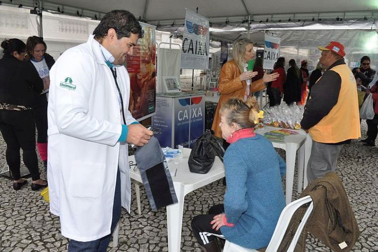 CAA/PR promoveu ações voltadas para saúde durante o Dia da Cidadania realizado em 2015 - Foto: Divulgação CAA/PR promoveu ações voltadas para saúde durante o Dia da Cidadania realizado em 2015 - Foto: Divulgação