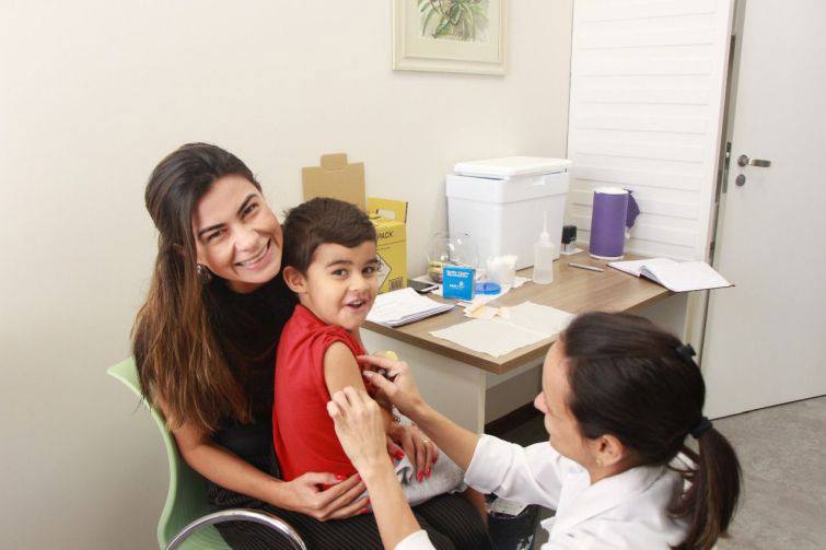 Campanha deste ano beneficiou 8,3 mil pessoas na capital e 11,7 mil no interior - Foto: Divulgação Campanha deste ano beneficiou 8,3 mil pessoas na capital e 11,7 mil no interior - Foto: Divulgação