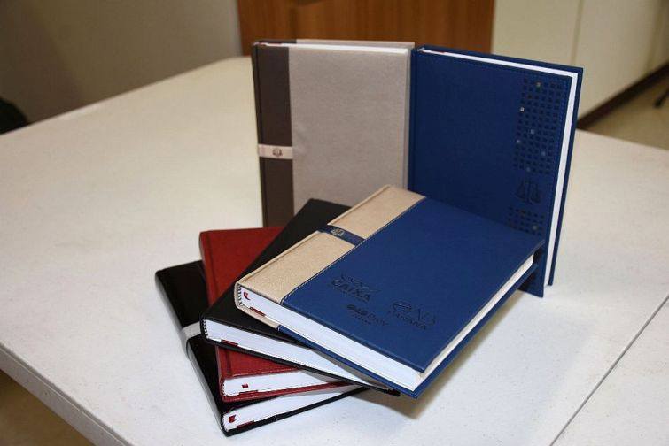Agenda tem diversas opções de cores e modelos de capa - Foto: Divulgação Agenda tem diversas opções de cores e modelos de capa - Foto: Divulgação
