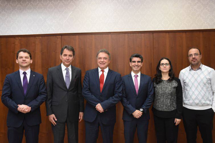 Antônio César Bochenek, Friedmann Anderson Wendpap, Alvaro Dias, Fabricio Bittencourt da Cruz, Patricia Panasolo e Leonardo Castanho Mendes - Foto: Bebel Ritzmann