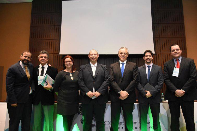Participantes com o presidente do IPDA, Edgar Guimarães - Foto: Bebel Ritzmann Participantes com o presidente do IPDA, Edgar Guimarães - Foto: Bebel Ritzmann