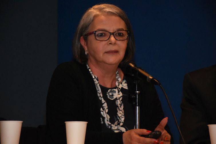 Professor Leda May - Foto: Bebel Ritzmann