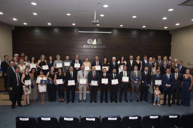Diretoria da Caixa de Assistência dos Advogados do Paraná participa de solenidades de posses em Subseções da OAB - Foto: Divulgação Diretoria da Caixa de Assistência dos Advogados do Paraná participa de solenidades de posses em Subseções da OAB - Foto: Divulgação