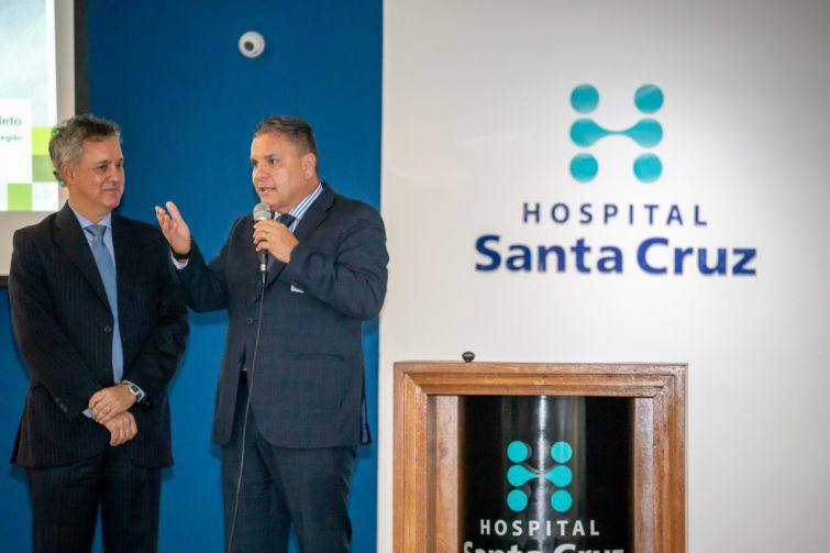 A palestra do desembargador do TRF4, desembargador João Pedro Gebran Neto, foi prestigiada pelo presidente do TJ-PR, desembargador Adalberto Jorge Xisto Pereira - Foto: Nilton Russo A palestra do desembargador do TRF4, desembargador João Pedro Gebran Neto, foi prestigiada pelo presidente do TJ-PR, desembargador Adalberto Jorge Xisto Pereira - Foto: Nilton Russo
