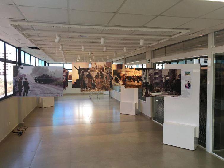 Exposição tem cerca de 30 imagens de cenas raramente vistas no mundo ocidental - Fotos: Divulgação Exposição tem cerca de 30 imagens de cenas raramente vistas no mundo ocidental - Fotos: Divulgação