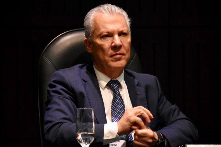 Marçal Justen Filho - Foto: Bebel Ritzmann Marçal Justen Filho - Foto: Bebel Ritzmann