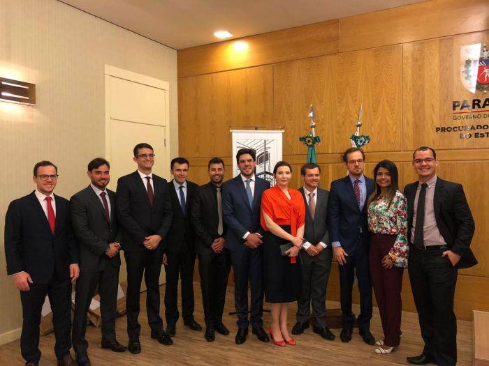 Mais dez procuradores assumiram o cargo em solenidade na PGE-PR - Foto: Divulgação Mais dez procuradores assumiram o cargo em solenidade na PGE-PR - Foto: Divulgação
